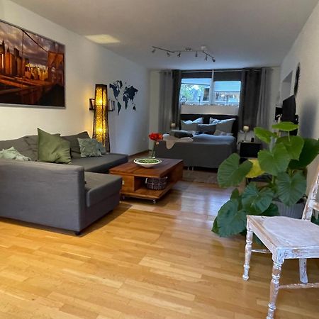 Modernes Appartement Im Gruenen - Stilvoll Und Komfortabel Cologne Luaran gambar