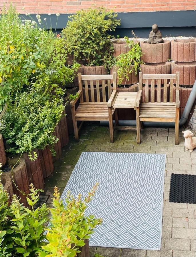 Modernes Appartement Im Gruenen - Stilvoll Und Komfortabel Cologne Luaran gambar