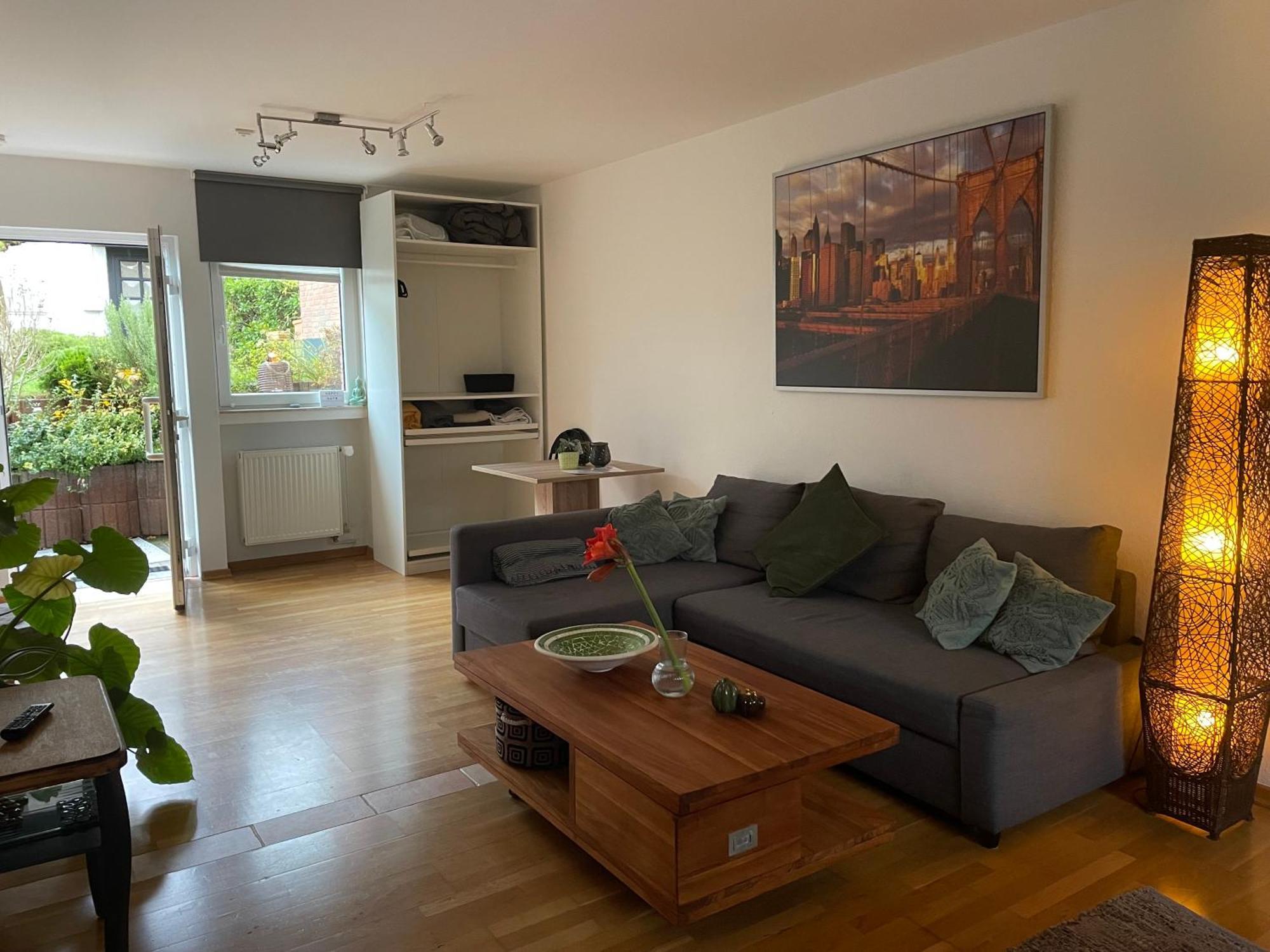 Modernes Appartement Im Gruenen - Stilvoll Und Komfortabel Cologne Luaran gambar
